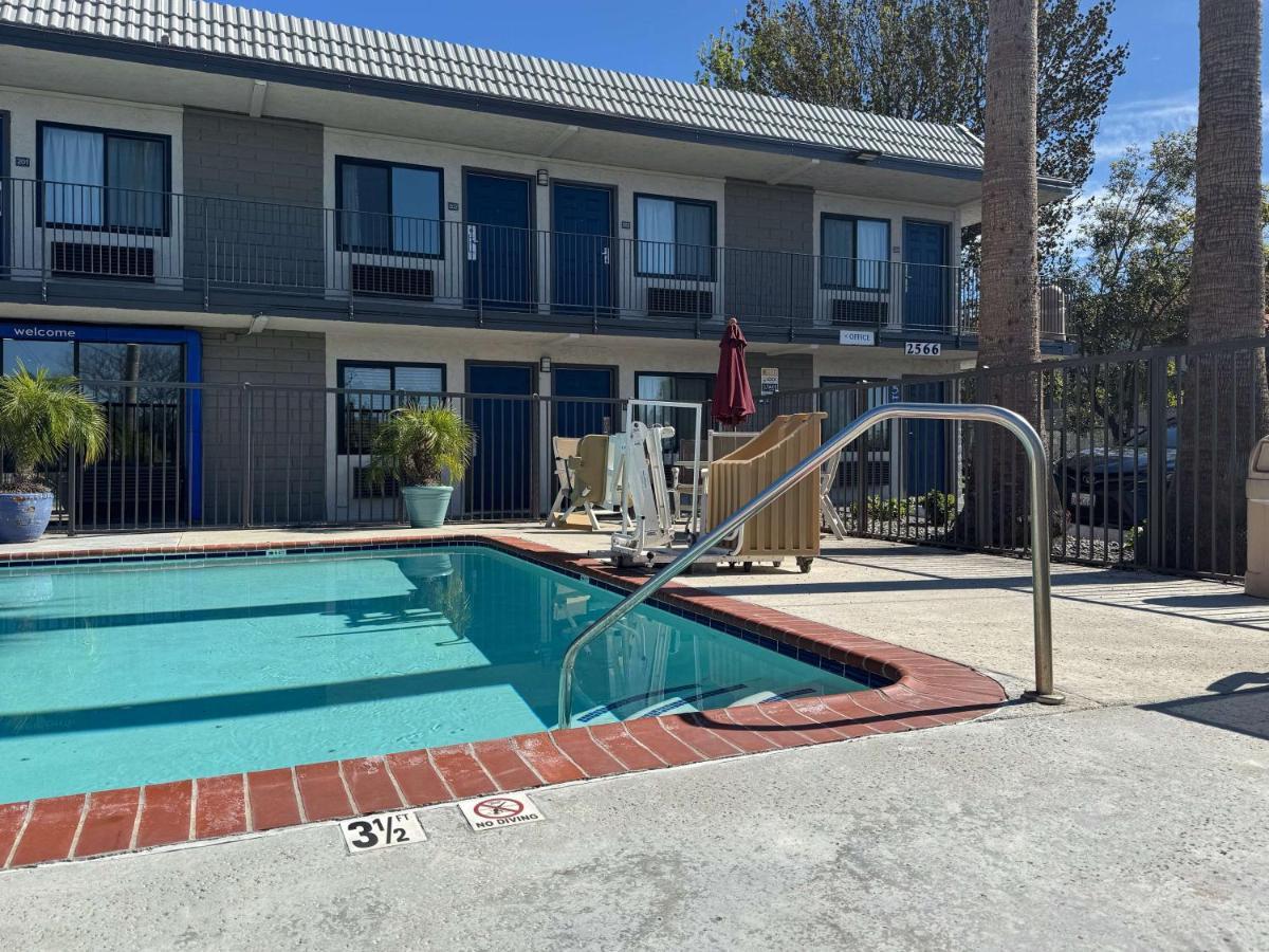 Motel 6-Simi Valley, Ca ภายนอก รูปภาพ