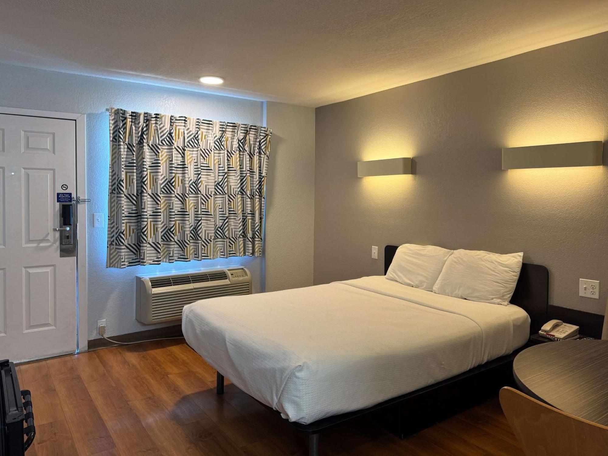 Motel 6-Simi Valley, Ca ภายนอก รูปภาพ